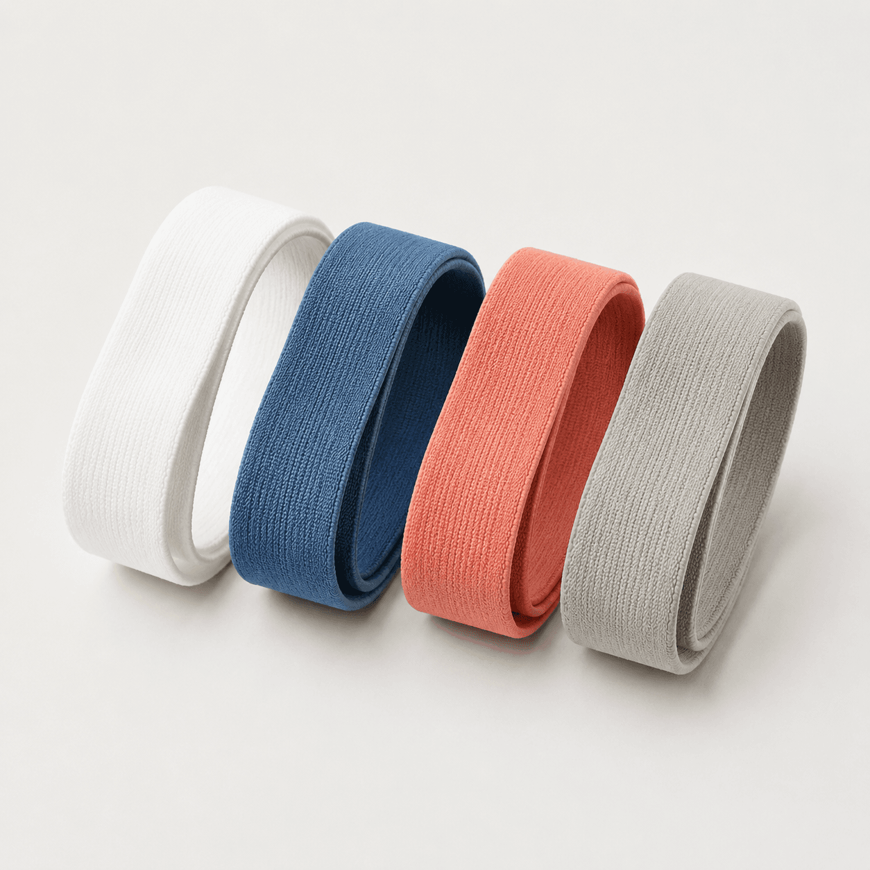 Large Towel Band (4) — Four wide elastic bands to keep rolled bath towels tidy.